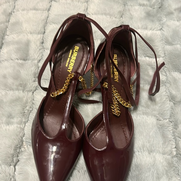 Burdandy with gold straps blueberry heels and designer square heels - Picture 1 of 4